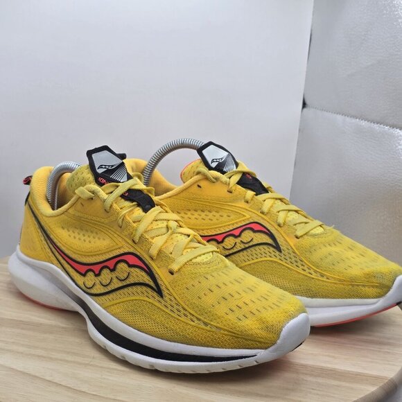 Size 10- Saucony Women's Kinvara 13 Running Shoe, VIZIGLD/VIZIRED, - Picture 5 of 10